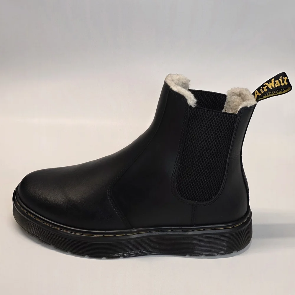 EUC Dr. Martens Black Leather Chelsea Ankle Boots with Shearling Trim